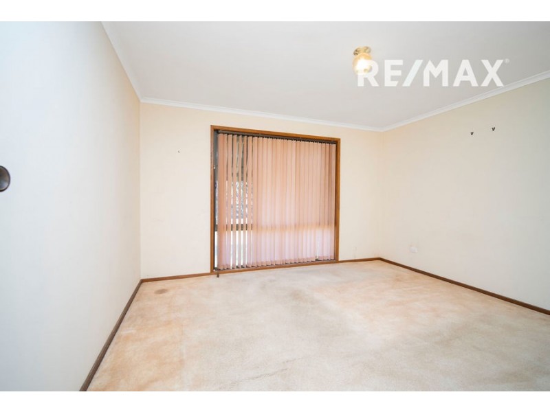 15 Roosevelt Avenue, Tolland NSW 2650