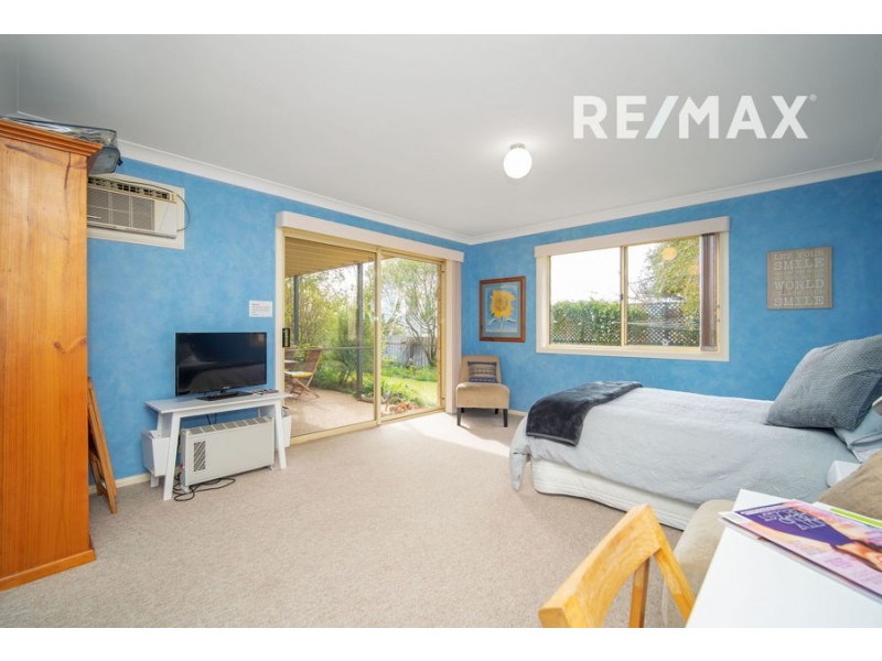 7 Headley Place, Kooringal NSW 2650