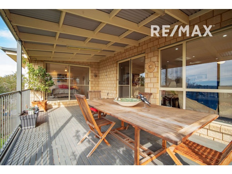 7 Headley Place, Kooringal NSW 2650