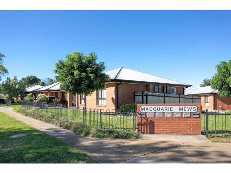 7/2-4 Macquarie Street, Mount Austin NSW 2650