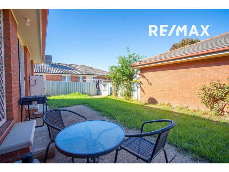 1/44 Fay Avenue, Kooringal NSW 2650