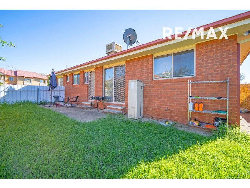 1/44 Fay Avenue, Kooringal NSW 2650