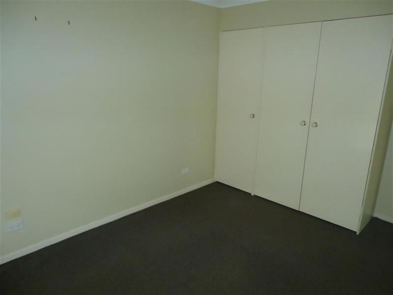 11 Canola Place, Estella NSW 2650