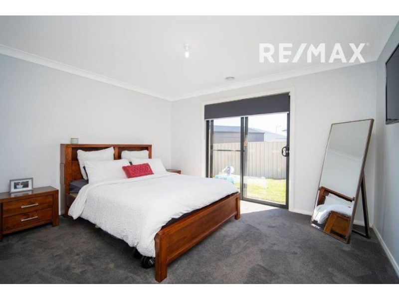 70 Barmedman Avenue, Gobbagombalin NSW 2650