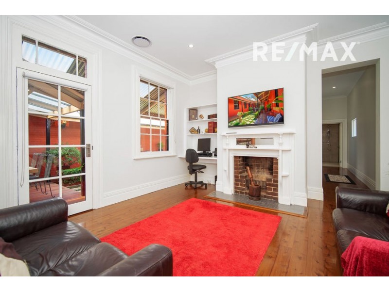 62 Gurwood Street, Wagga Wagga NSW 2650