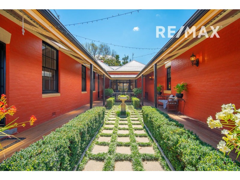 62 Gurwood Street, Wagga Wagga NSW 2650