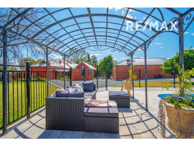 62 Gurwood Street, Wagga Wagga NSW 2650