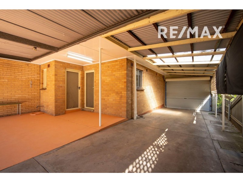 2 Waratah Street, Kooringal NSW 2650