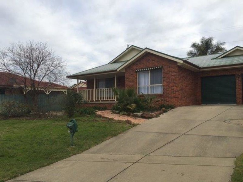 9 Malebo Place, Tatton NSW 2650