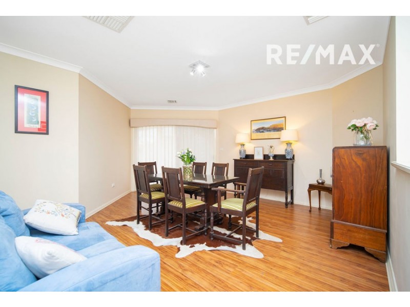 7 Gidgee Place, Glenfield Park NSW 2650