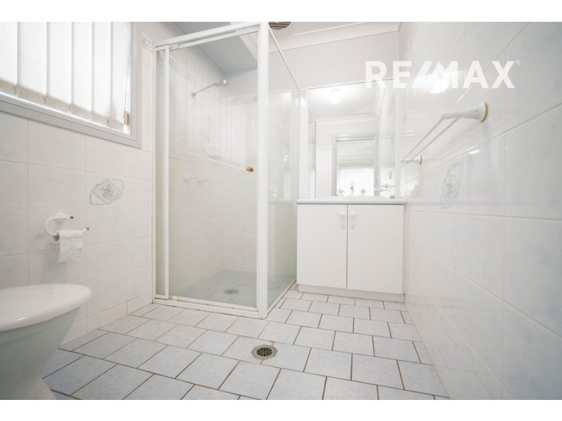 7 Gidgee Place, Glenfield Park NSW 2650