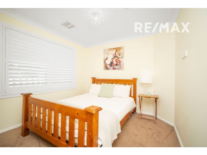 7 Gidgee Place, Glenfield Park NSW 2650