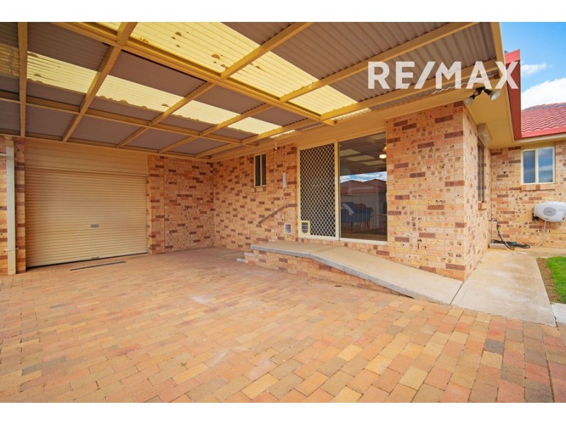 39 Kirrang Avenue, Glenfield Park NSW 2650