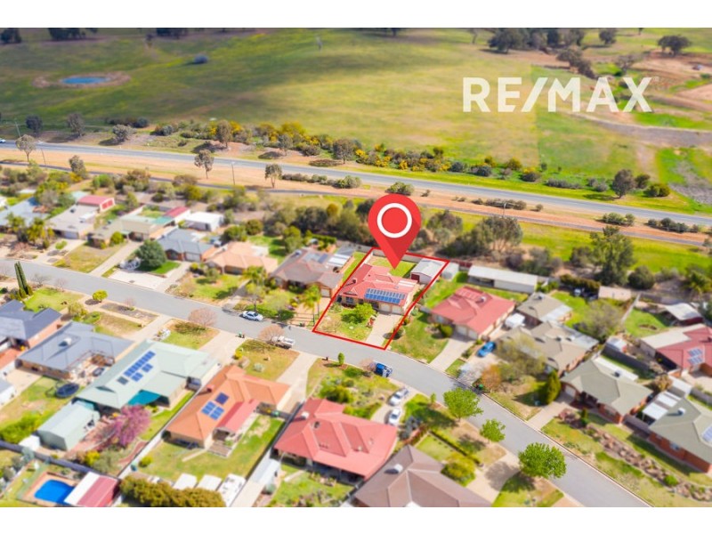39 Kirrang Avenue, Glenfield Park NSW 2650