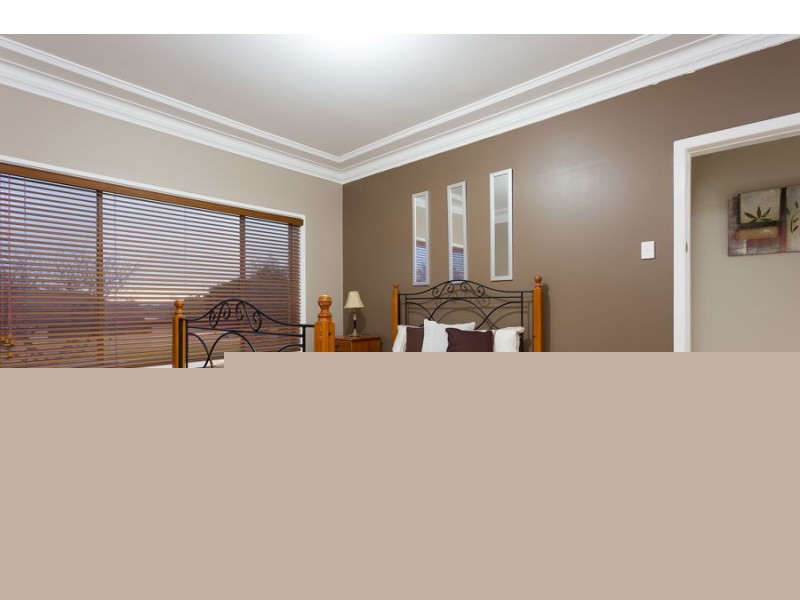 3 Koora Place, Mount Austin NSW 2650