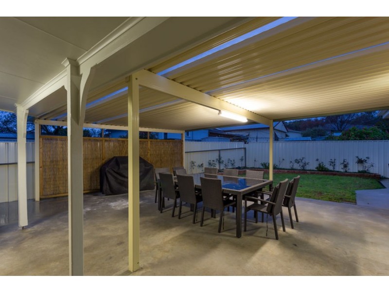 3 Koora Place, Mount Austin NSW 2650