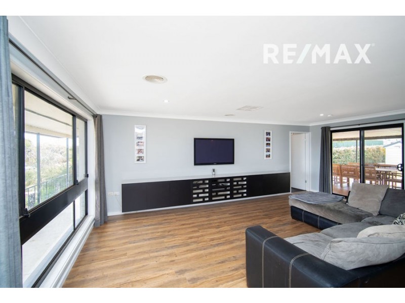 23 Buchhorn Street, Tolland NSW 2650