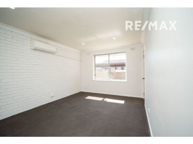 1/6 Joyes Place, Tolland NSW 2650