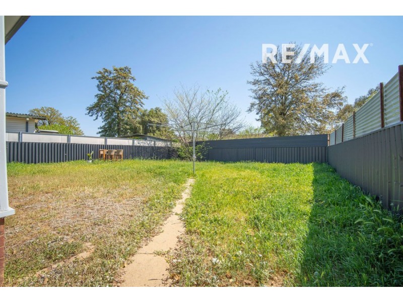 185 Fernleigh Road, Ashmont NSW 2650