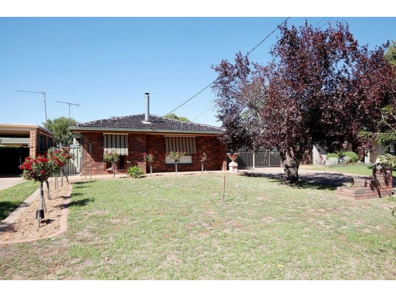 11 Main Street, Lake Albert NSW 2650