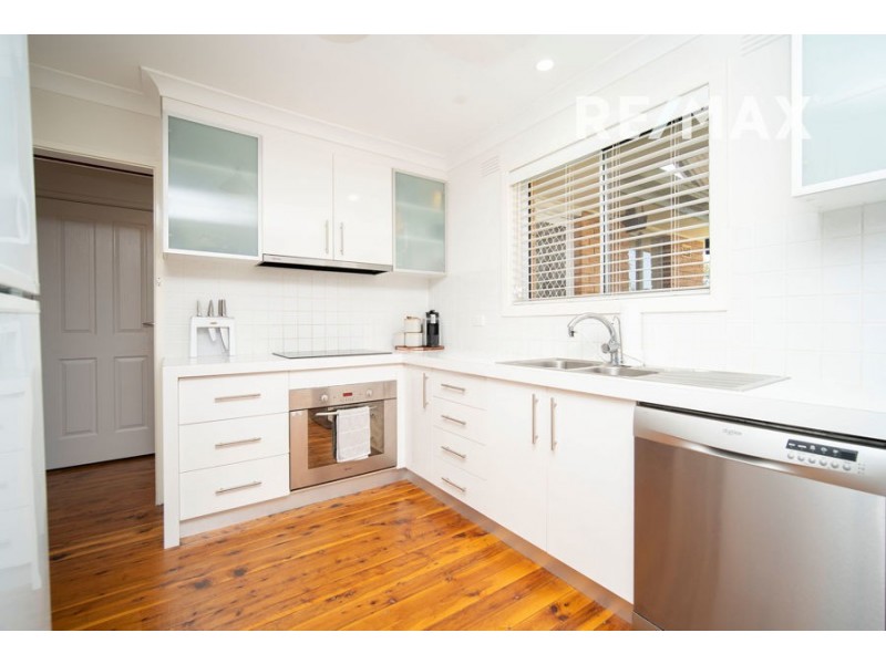 9 Bavaria Street, Tolland NSW 2650