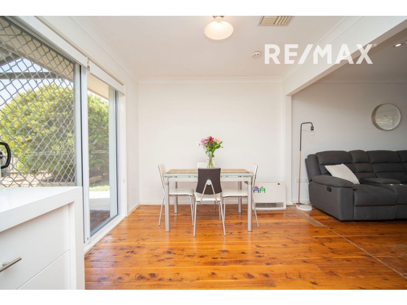 9 Bavaria Street, Tolland NSW 2650