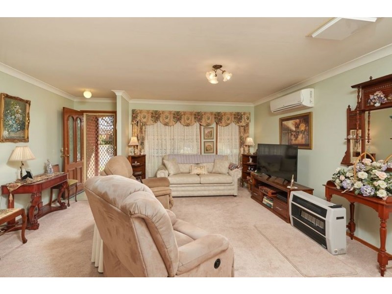 32 Girraween Mews, Glenfield Park NSW 2650