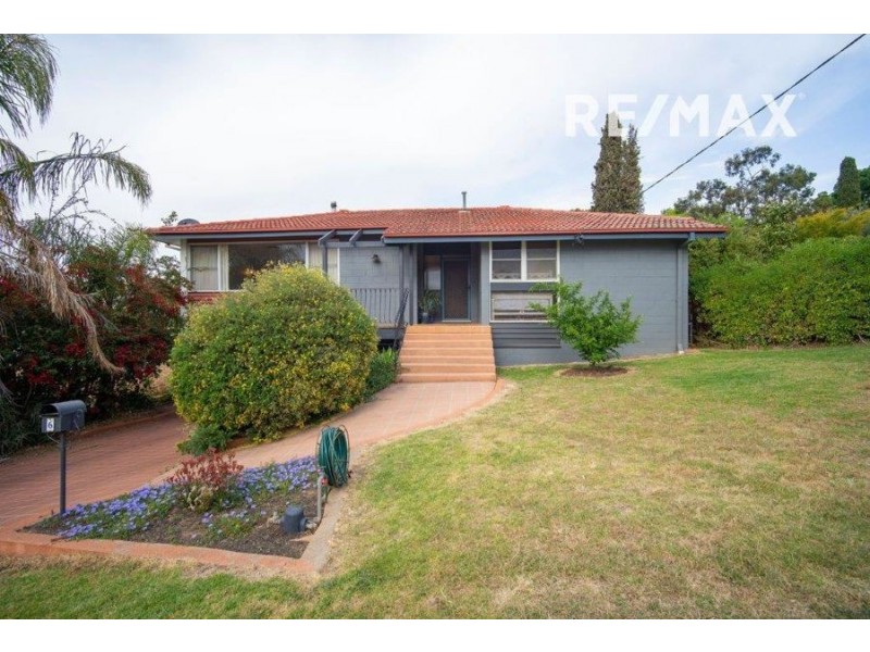 6 Fairview Street, Kooringal NSW 2650