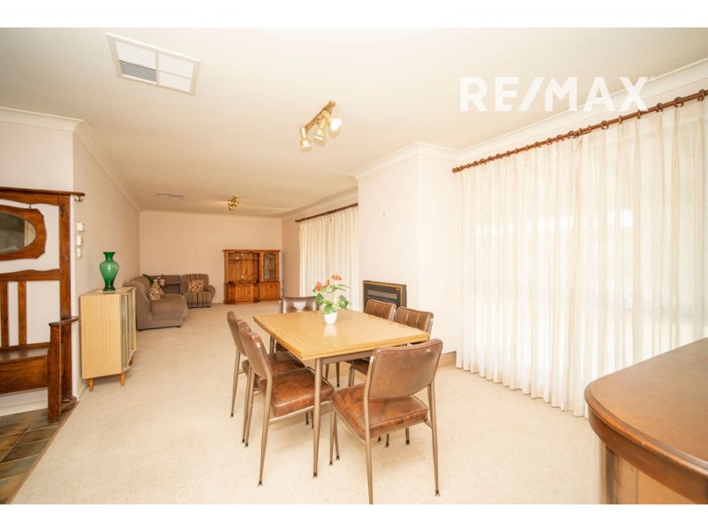 13 Mallee Road, Springvale NSW 2650