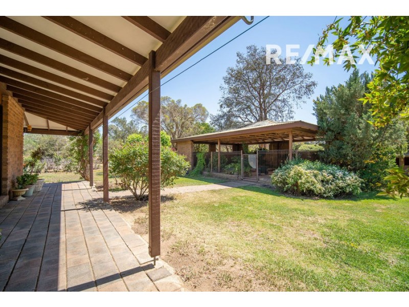 13 Mallee Road, Springvale NSW 2650