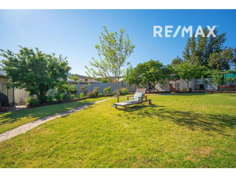 18 Blamey Street, Turvey Park NSW 2650