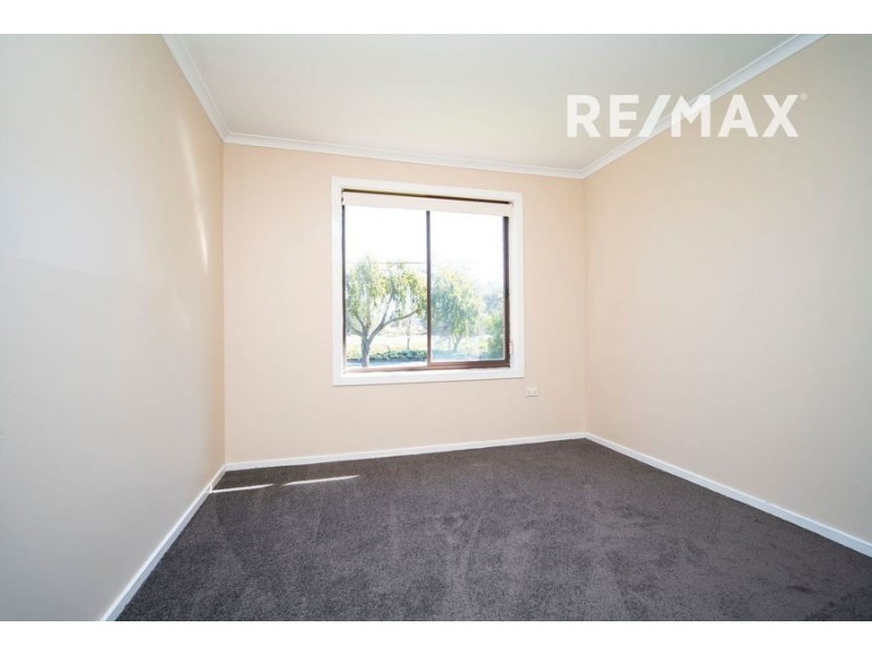 25 Truscott Drive, Ashmont NSW 2650