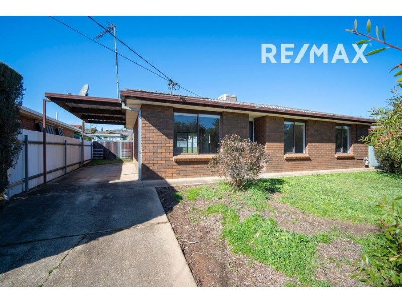 25 Truscott Drive, Ashmont NSW 2650