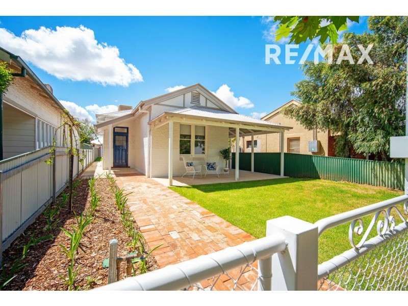 61 Fox Street, Wagga Wagga NSW 2650