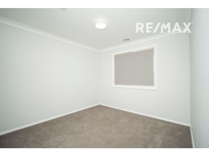 6 Ellerslie Street, Gobbagombalin NSW 2650