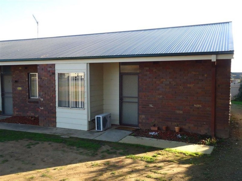 2/56 Northcott Parade, Mount Austin NSW 2650