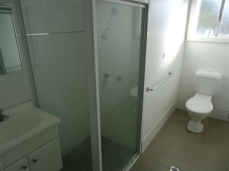 2/56 Northcott Parade, Mount Austin NSW 2650