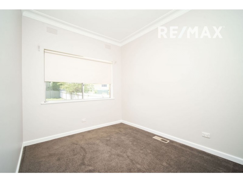 11 Stanley Street, Kooringal NSW 2650