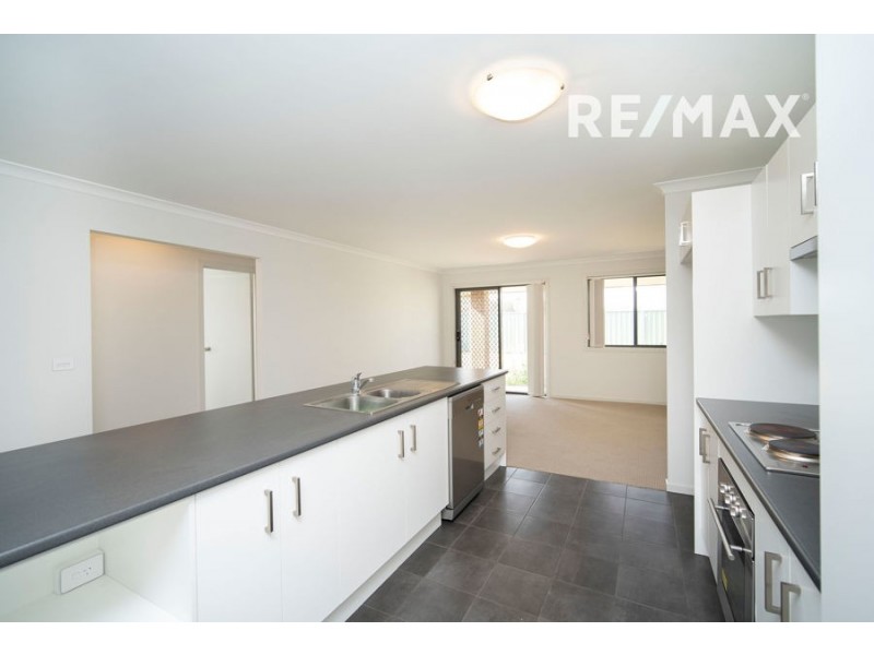 5 Hazelwood Drive, Forest Hill NSW 2651