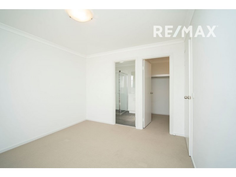 5 Hazelwood Drive, Forest Hill NSW 2651