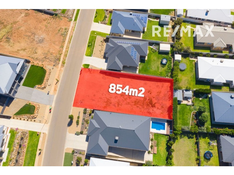 51 Clifton Street, Bourkelands NSW 2650