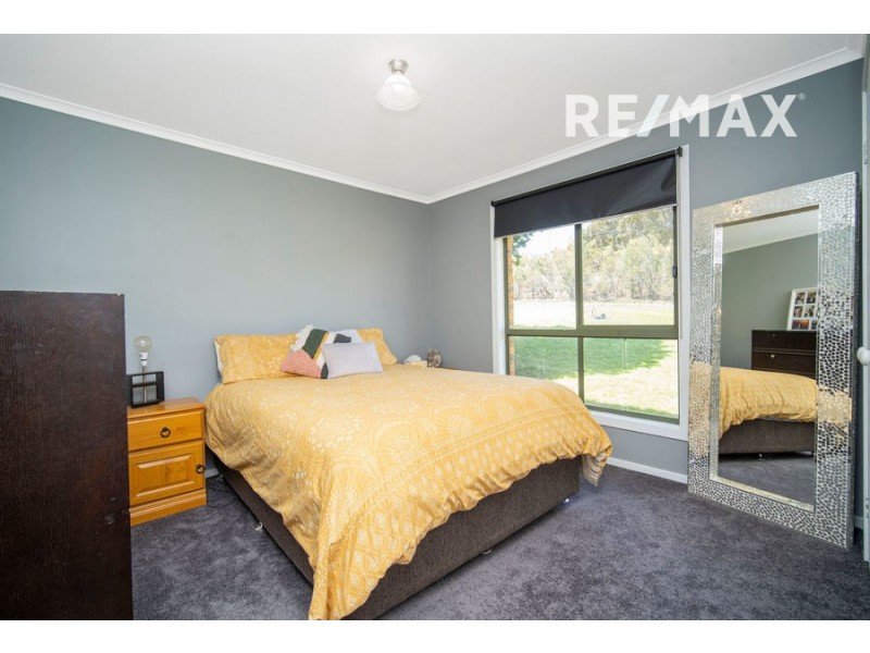 101 Leavenworth Drive, Mount Austin NSW 2650