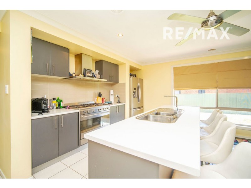 41 Melaleuca Drive, Forest Hill NSW 2651