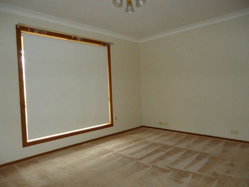 35 Brooklyn Drive, Bourkelands NSW 2650