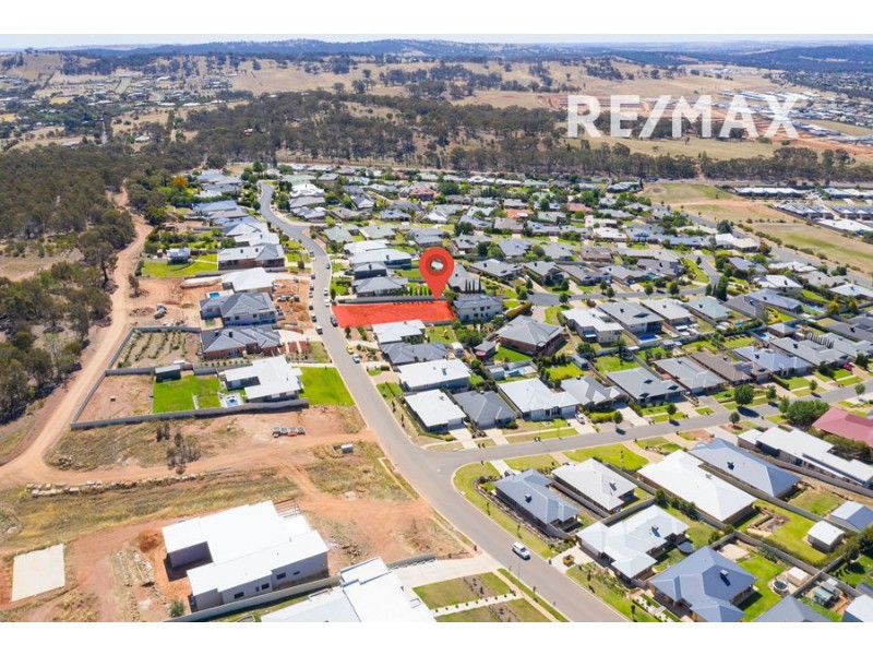 25 Clifton Street, Bourkelands NSW 2650