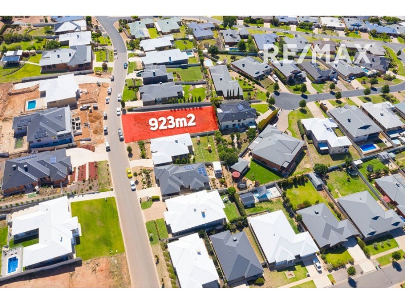 25 Clifton Street, Bourkelands NSW 2650