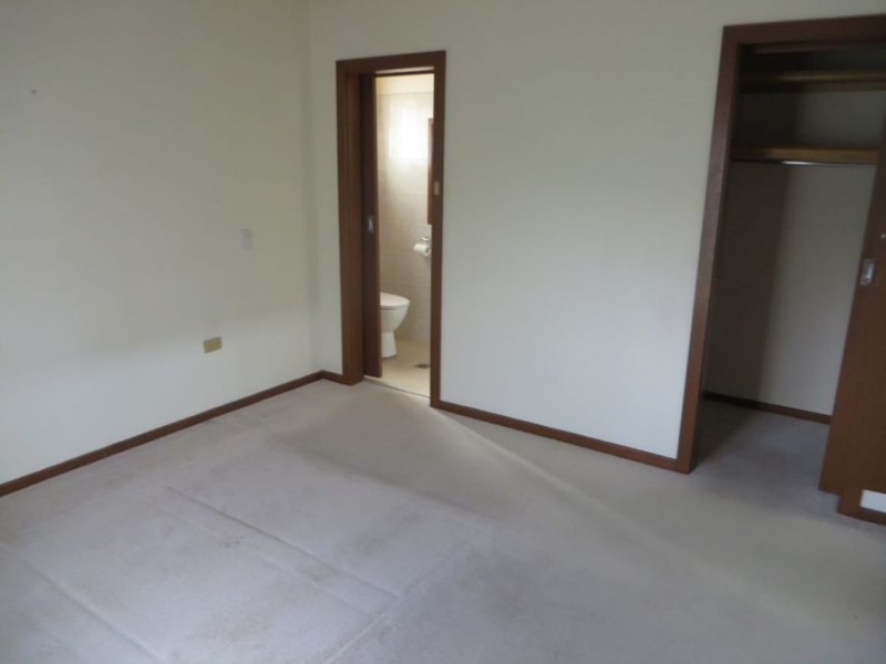 29 Banks, Kooringal NSW 2650