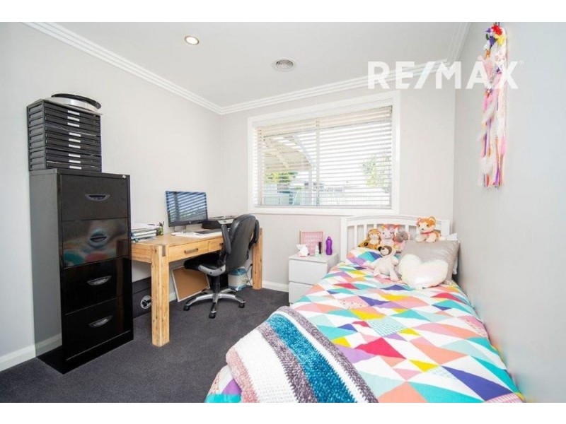 27 Red Hill Road, Kooringal NSW 2650