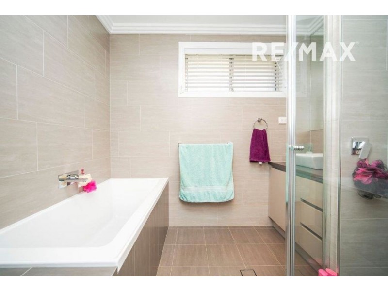 27 Red Hill Road, Kooringal NSW 2650