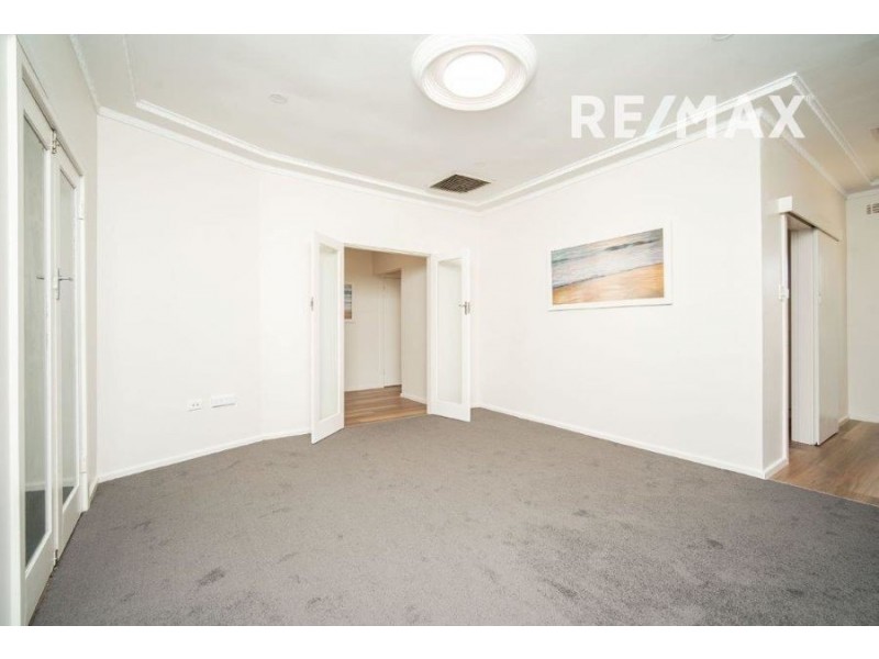 37 Fernleigh Road, Turvey Park NSW 2650